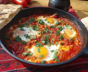 Подача Шакшука