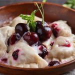 Вареники з вишнями від бабусі