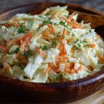 Салат з капустою та морквою