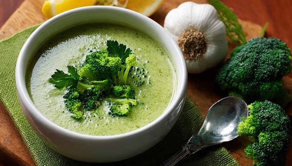 Суп-пюре з броколі